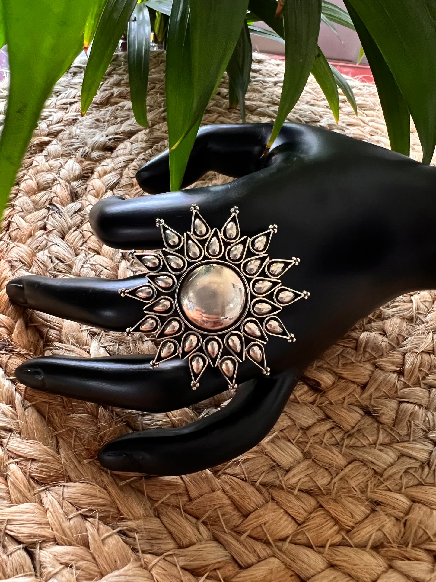Astra Ring - The Amyra Box