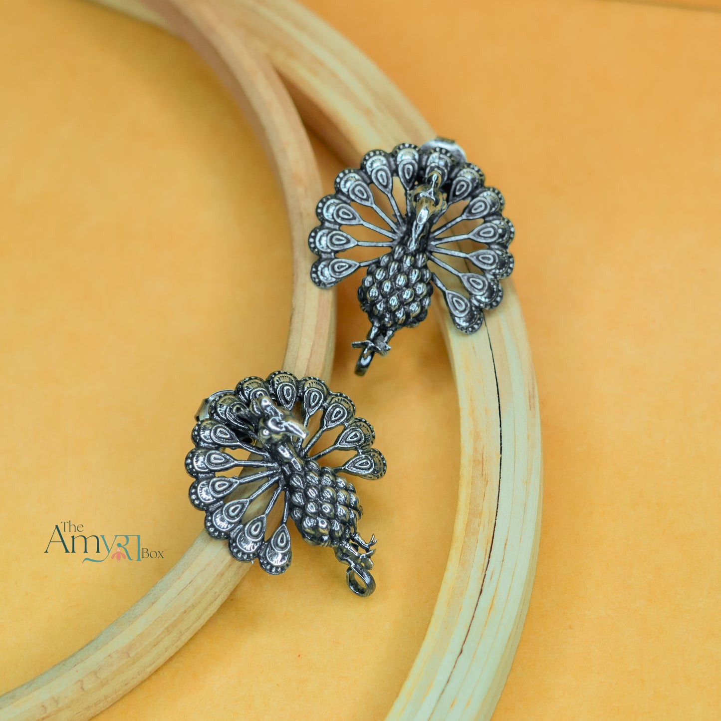 Morni Stud - The Amyra Box