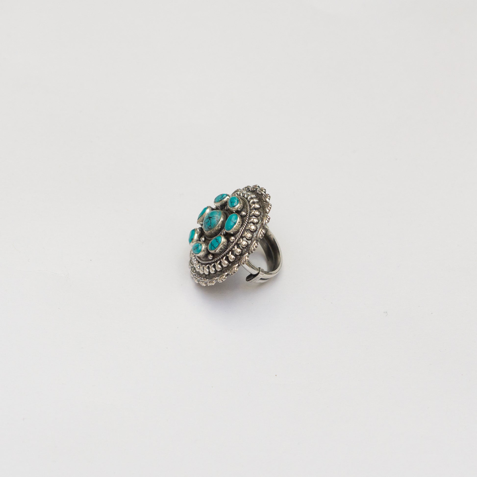 Turquoise Medium Ring - The Amyra Box