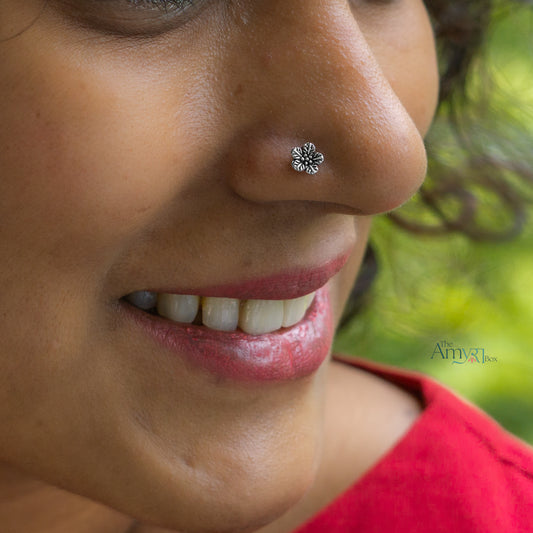 Prickly Poppy Nose Pin