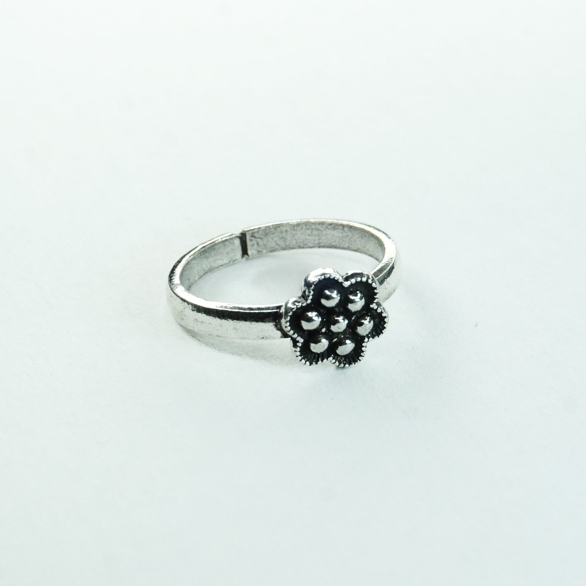 Floral Toe Ring - The Amyra Box