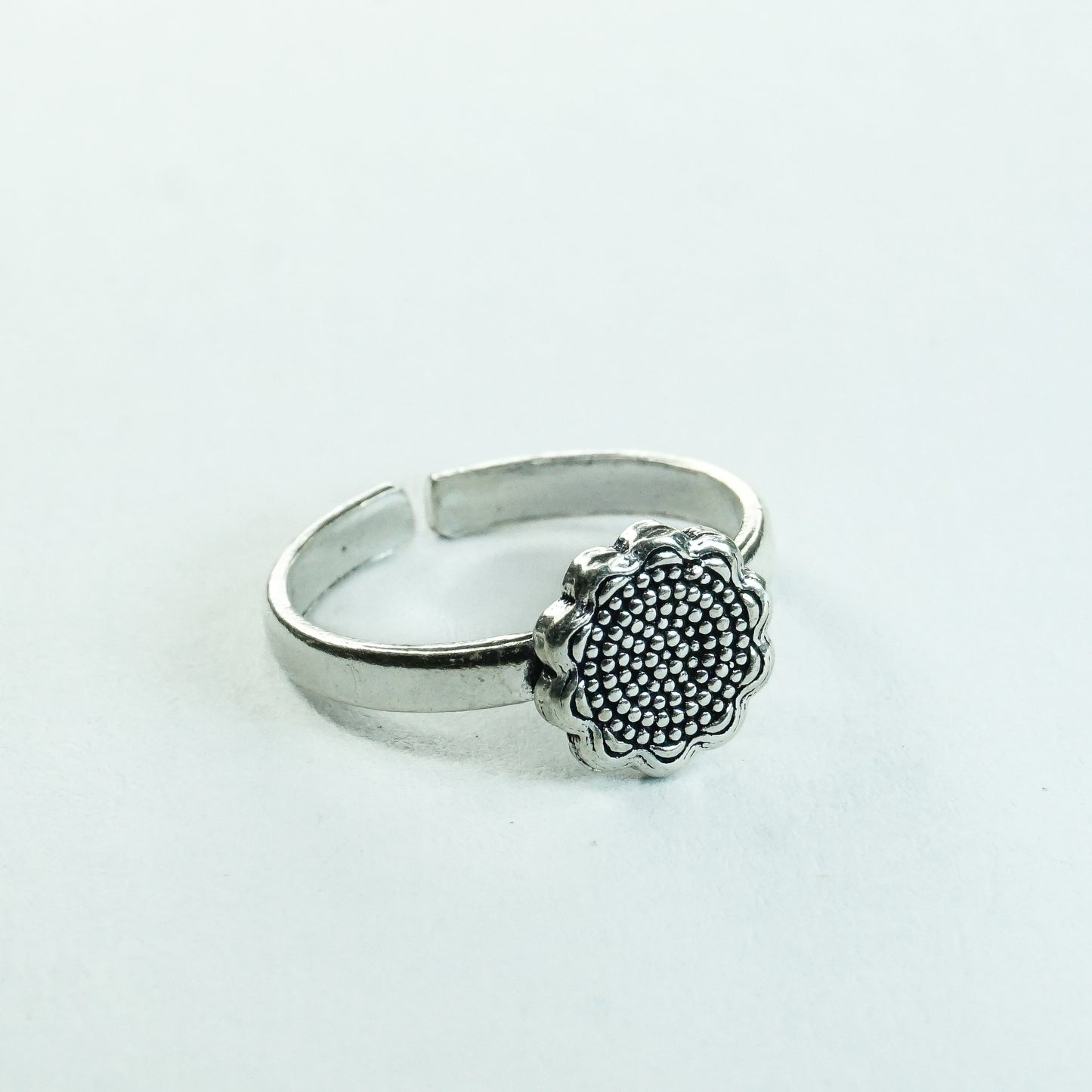 Floret Mandala Toe Ring - The Amyra Box