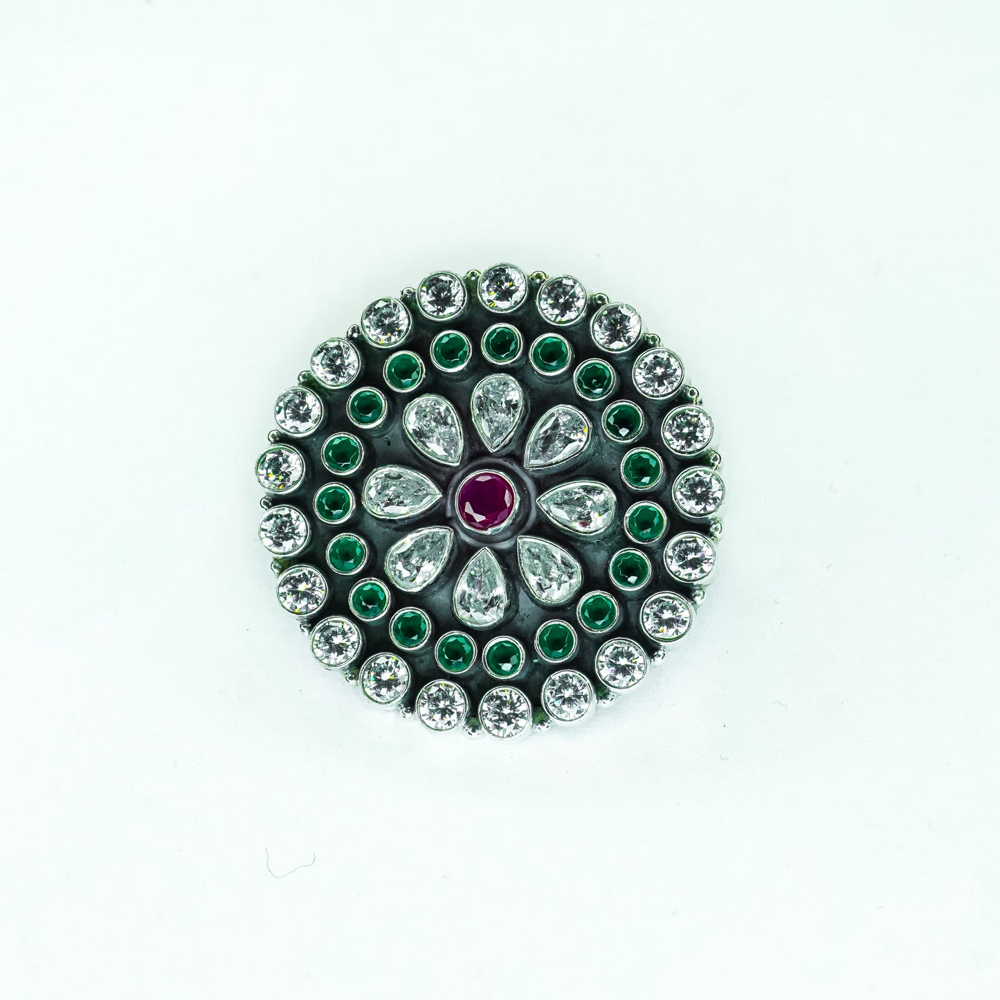 Aboli Traditional Brooch - The Amyra Box