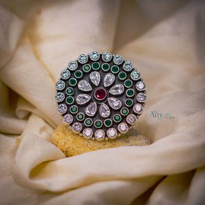 Aboli Traditional Brooch - The Amyra Box