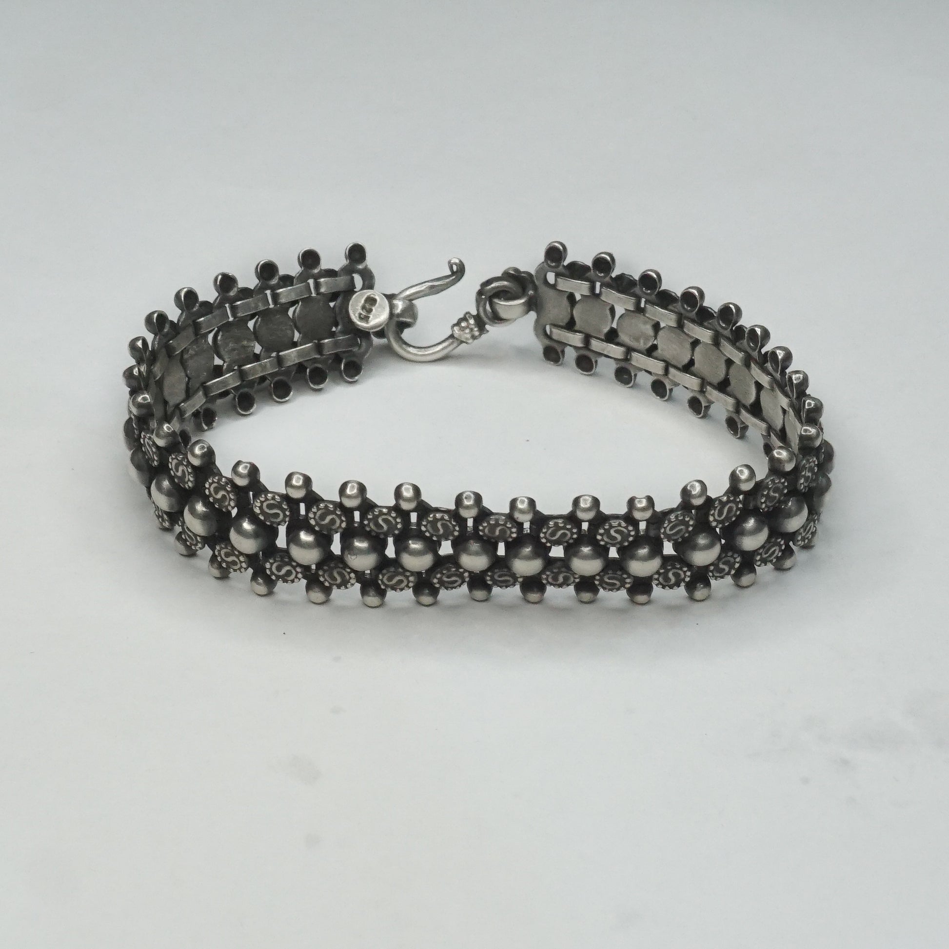 Samarth Tennis Bracelet - The Amyra Box