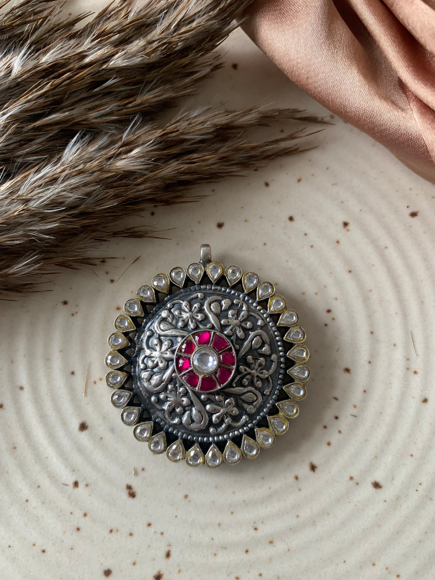 Indu Rangrez Pendant - The Amyra Box