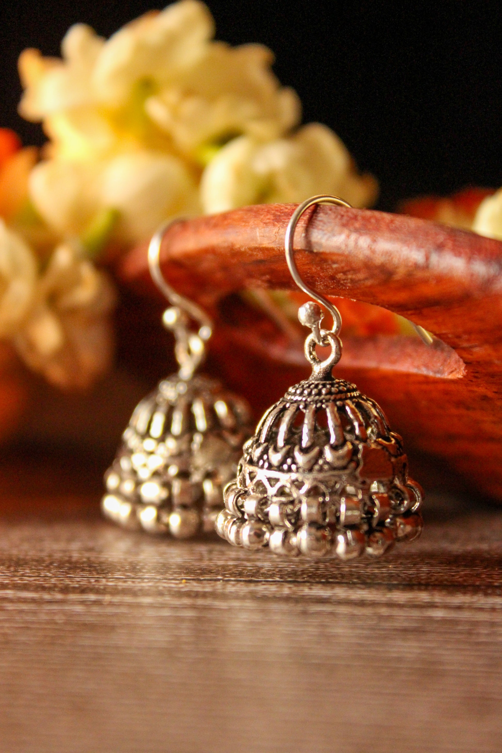 Ghumbad Jali Jhumka - The Amyra Box