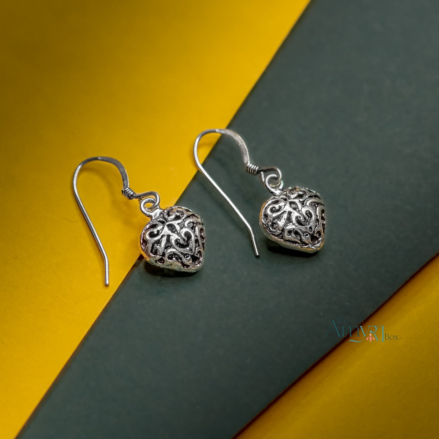 Love drops Earrings - The Amyra Box