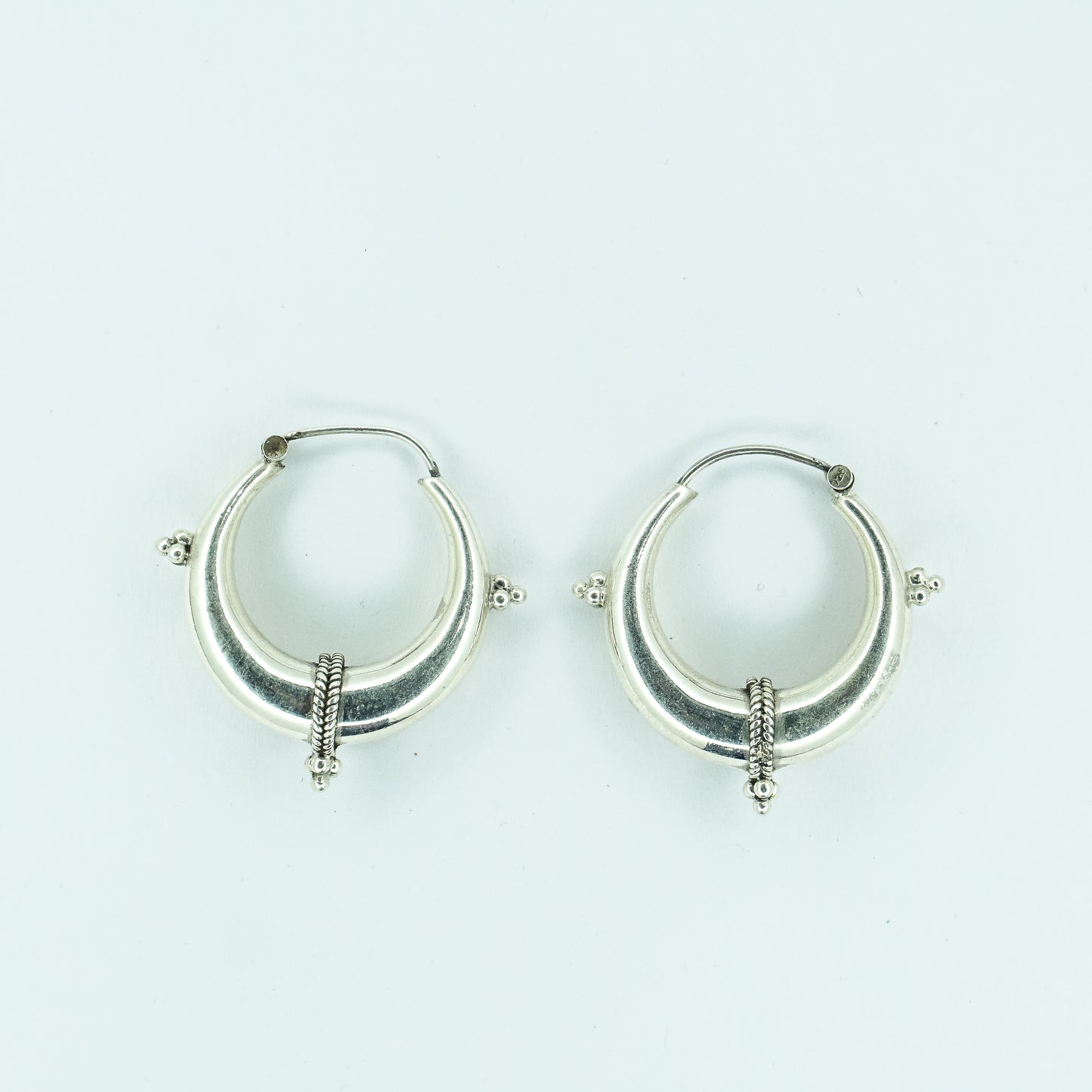 Kaju Earrings - The Amyra Box