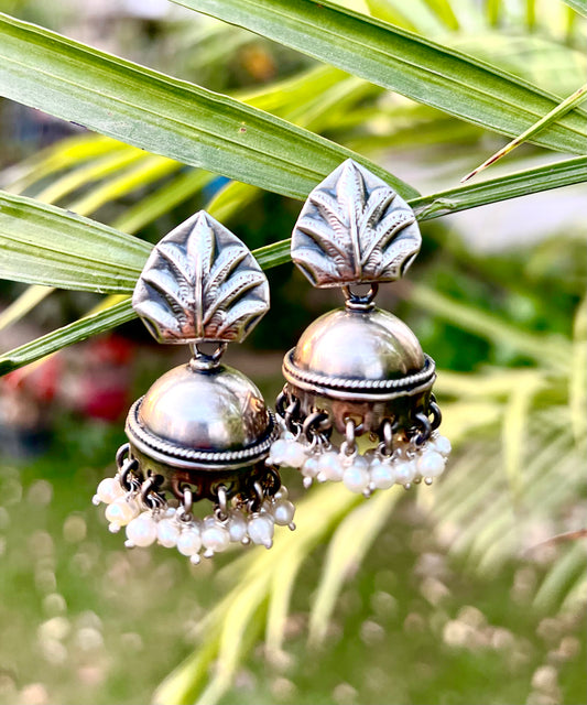 Palm Jhumka - The Amyra Box